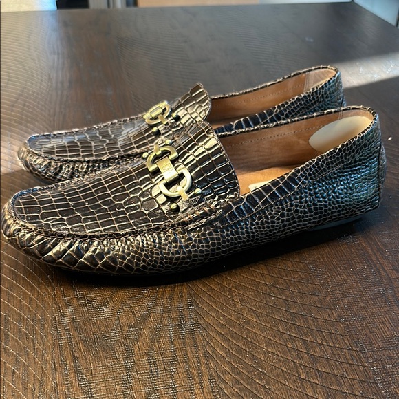 Pre loved Donald Pliner Men's Brown Crocodile Pattern Loafers good condition - Picture 3 of 4